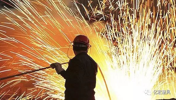 河南省重点行业11月15日起实施差异化错峰生产 河南省重点行业11月15日起实施差异化错峰生产